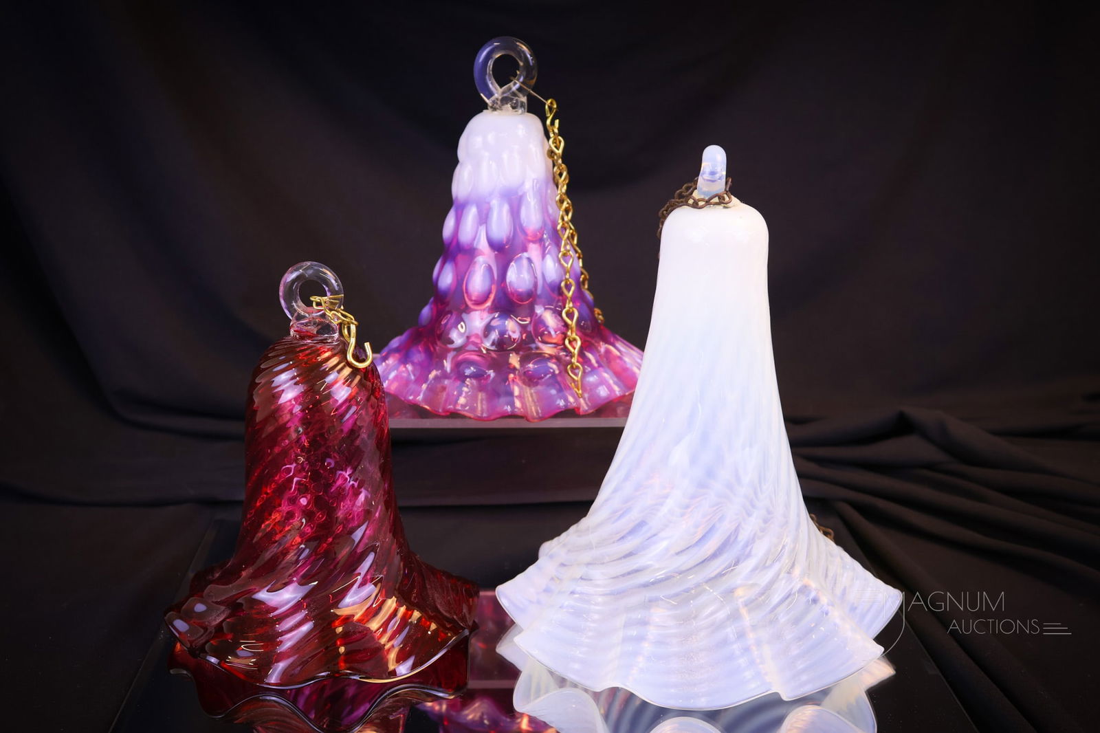 3 pc Lot Victorian Glass Parlor Oil Lamp Smoke Bells (1 of 9)