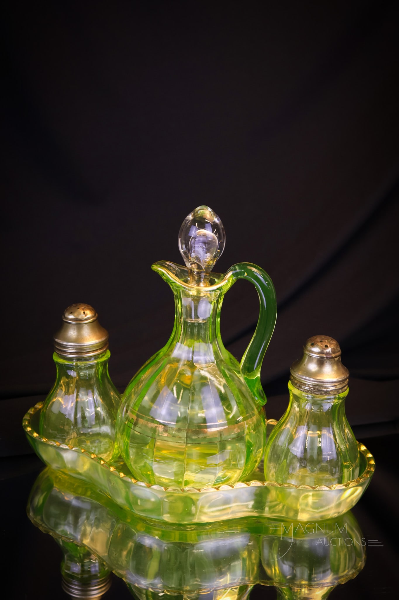 4 pc Victorian Vaseline Beaumont Inside Rib Condiment Set (1 of 13)