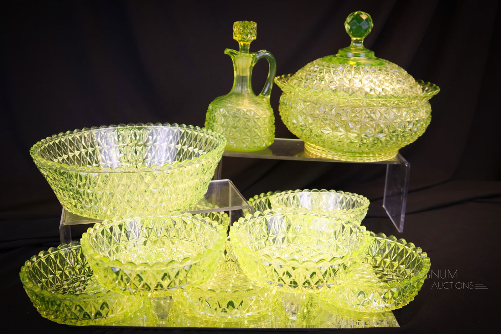 11 pc Lot Victorian Duncan Glass Vaseline Beaded Dart (1 of 15)