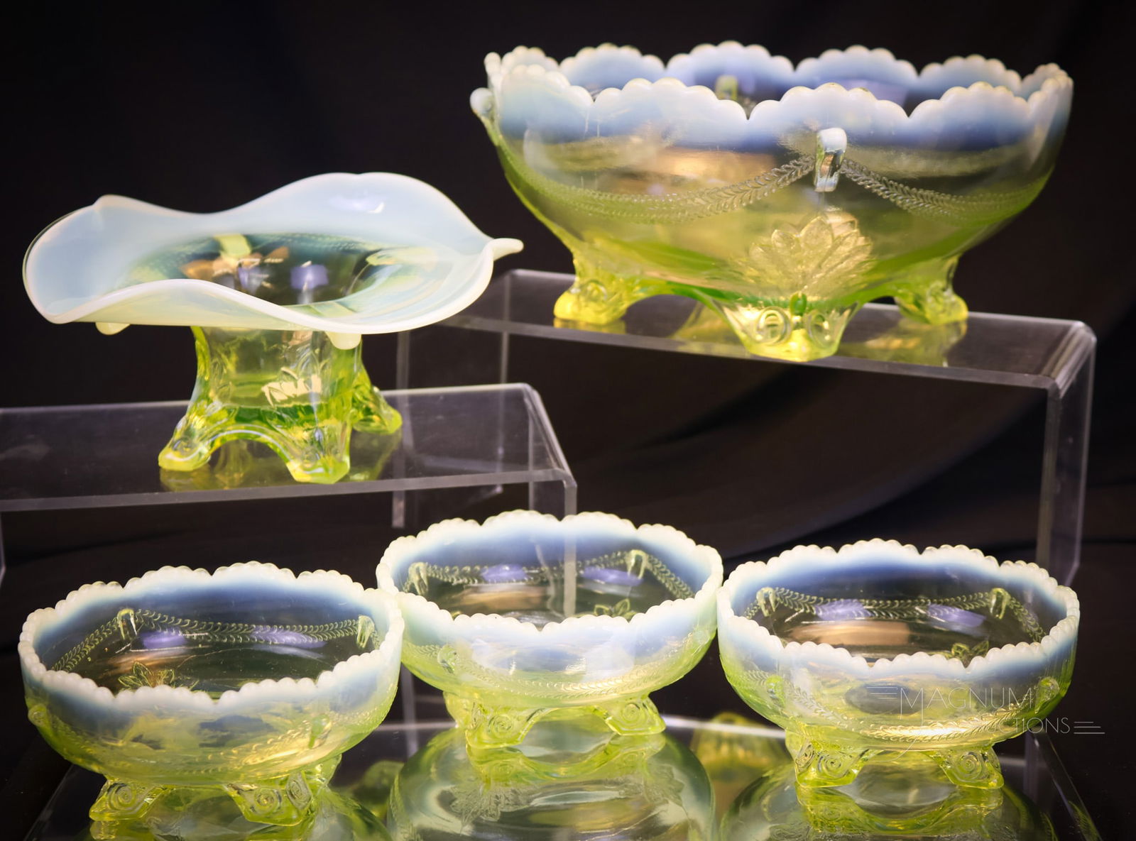 5 pc Lot Jefferson Swag with Brackets Vaseline Opalescent Berry Set & More (1 of 10)