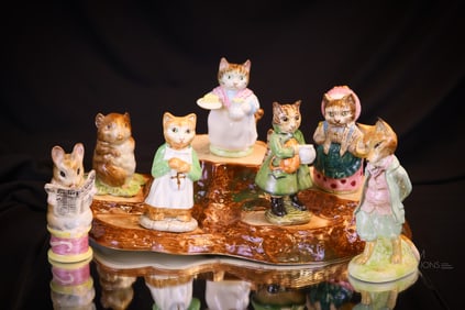 8 pc Lot Beswick Porcelain Beatrix Potter Figurines