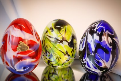 3 pc Fenton Art Glass Robert Barber Dave Fetty Eggs circa 1976
