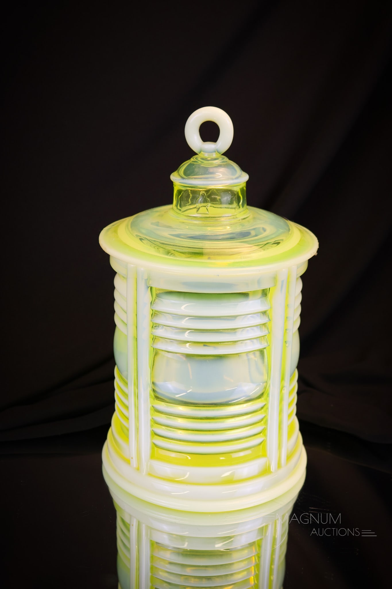 Duncan Miller Sanibel Line Nautical Vaseline Opalescent Humidor (1 of 6)