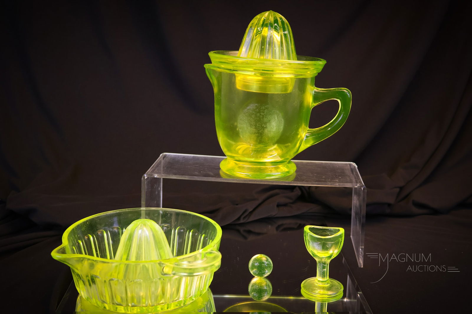 4 pc Lot Divinity in Vaseline Glass (1 of 10)