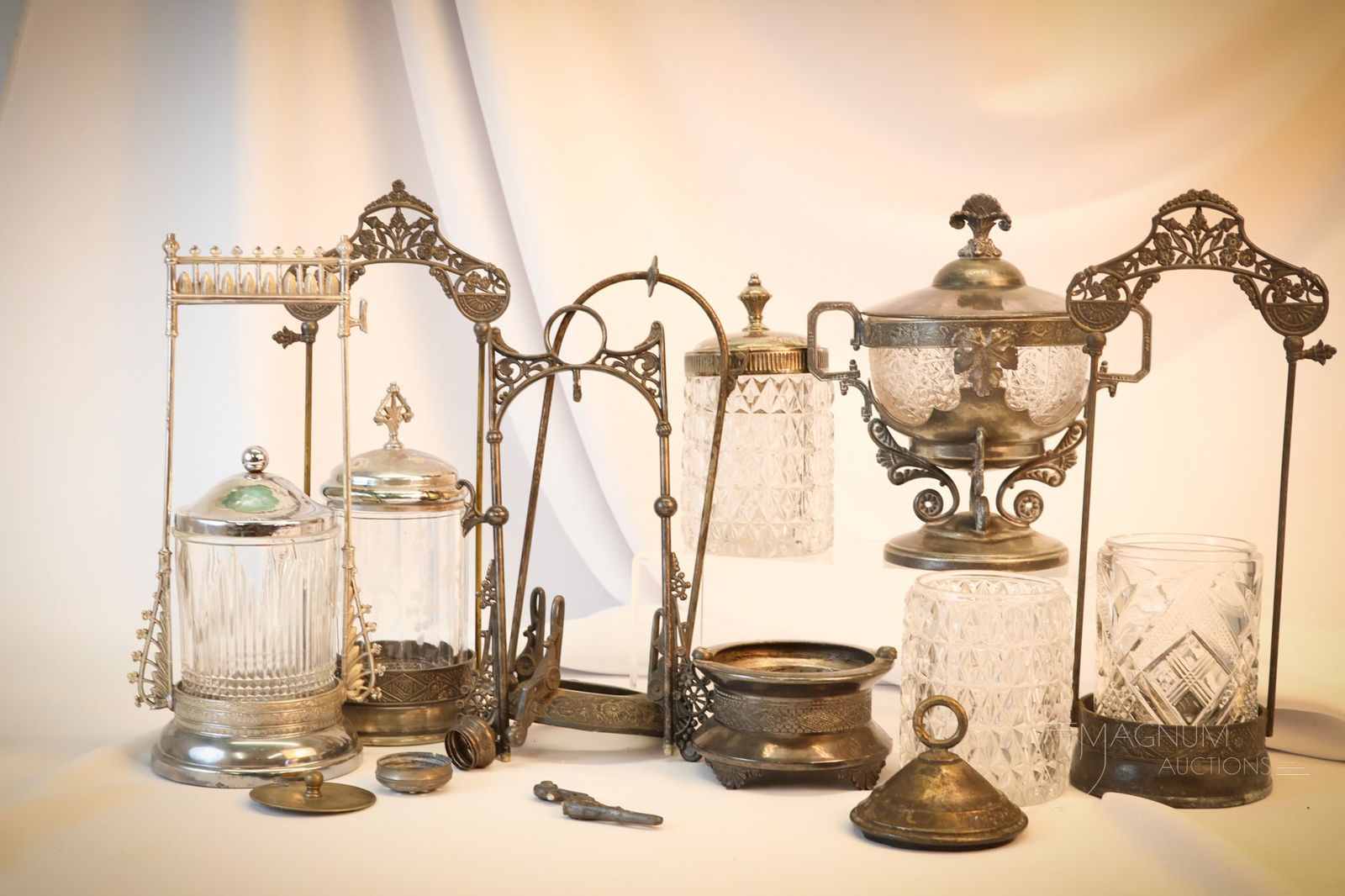 18 pc Lot Victorian Silverplate & Glass Castor Parts (1 of 7)