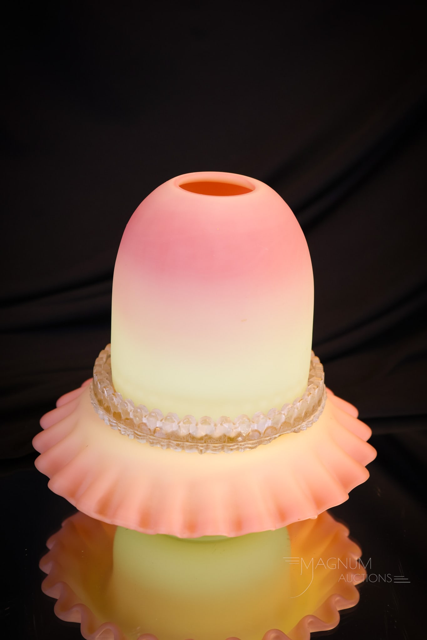 Webb Queen's Burmese Victorian Glass Fairy Lamp (1 of 12)