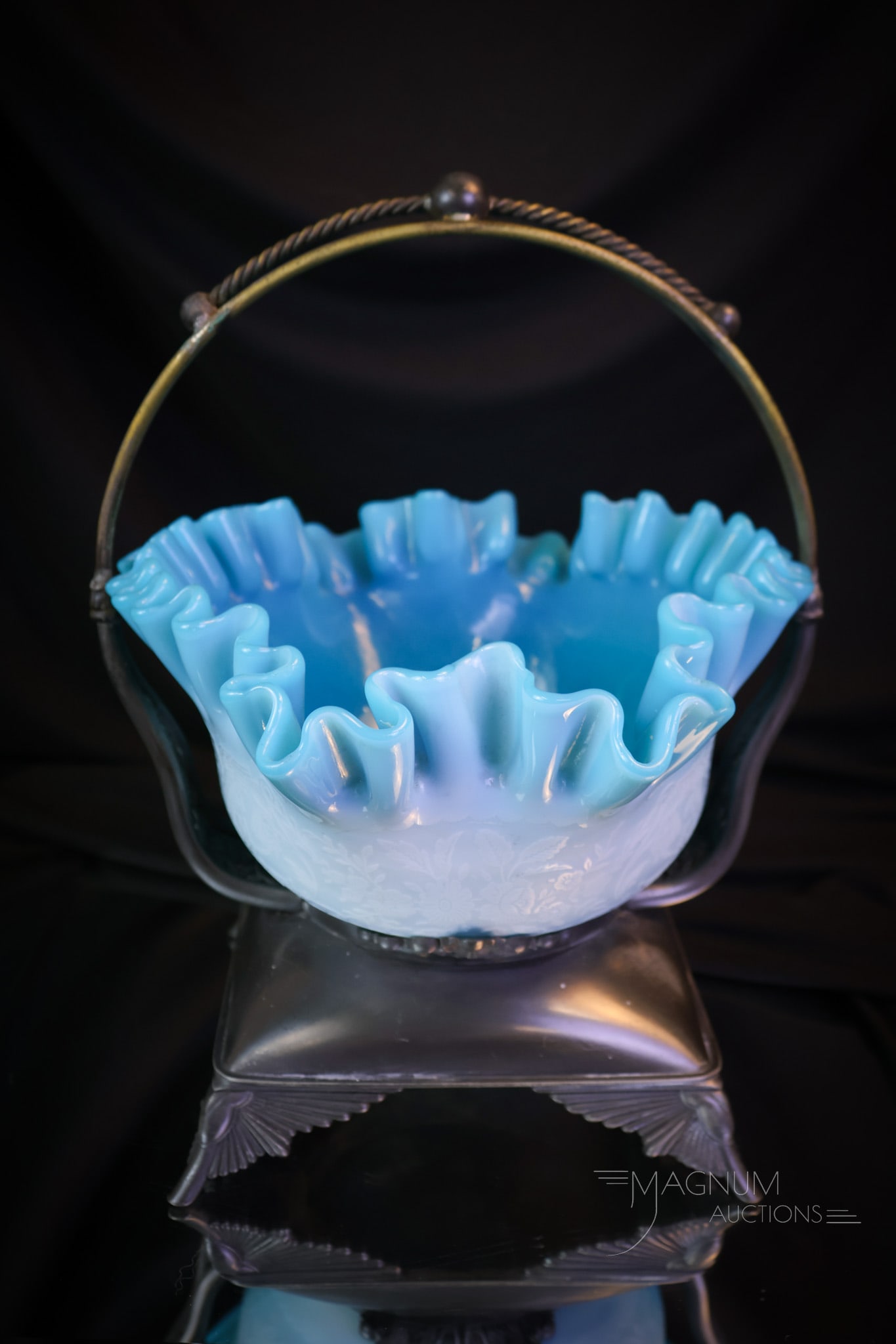 Hartford Victorian Silverplate Mt. Washington Cameo Glass Brides Bowl Basket (1 of 11)