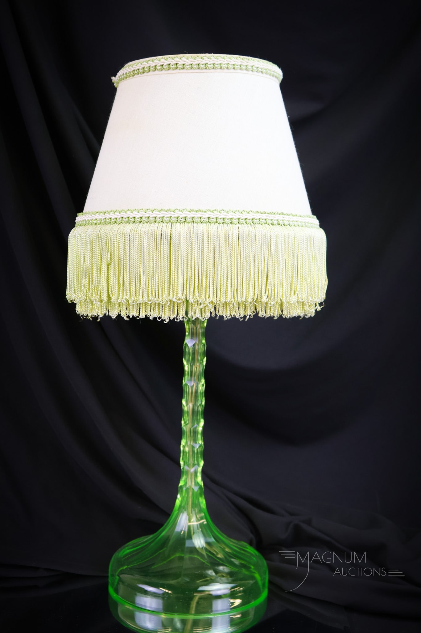 Uranium Green Cut Glass Boudoir Lamp (1 of 9)