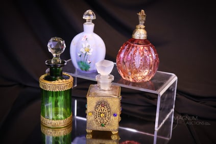 4 pc Lot Antique Perfume Bottles