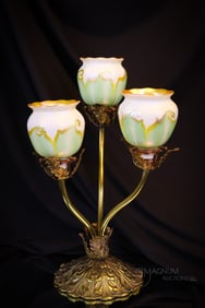 Triple Shade Quezal Glass Hooked Feather Art Glass Lamp