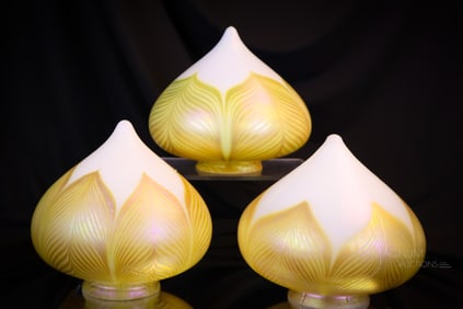 3 pc Lot Pulled Feather Art Glass Shades