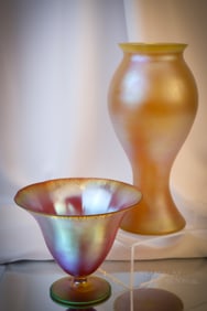 2 pc Lot Iridescent Art Glass