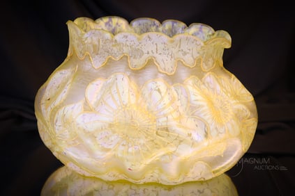 Kralik Cameo Iridescent Art Glass Vase