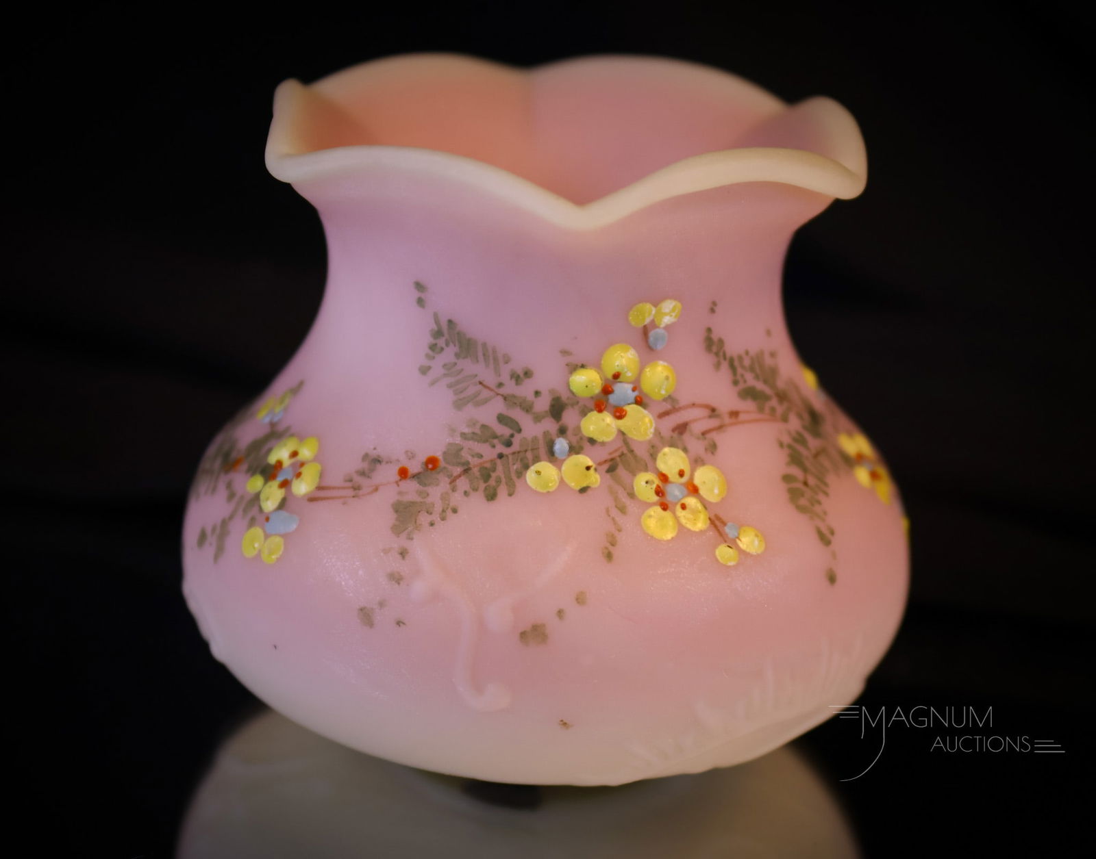 Mt. Washington Victorian Glass Burmese Toothpick Holder (1 of 6)