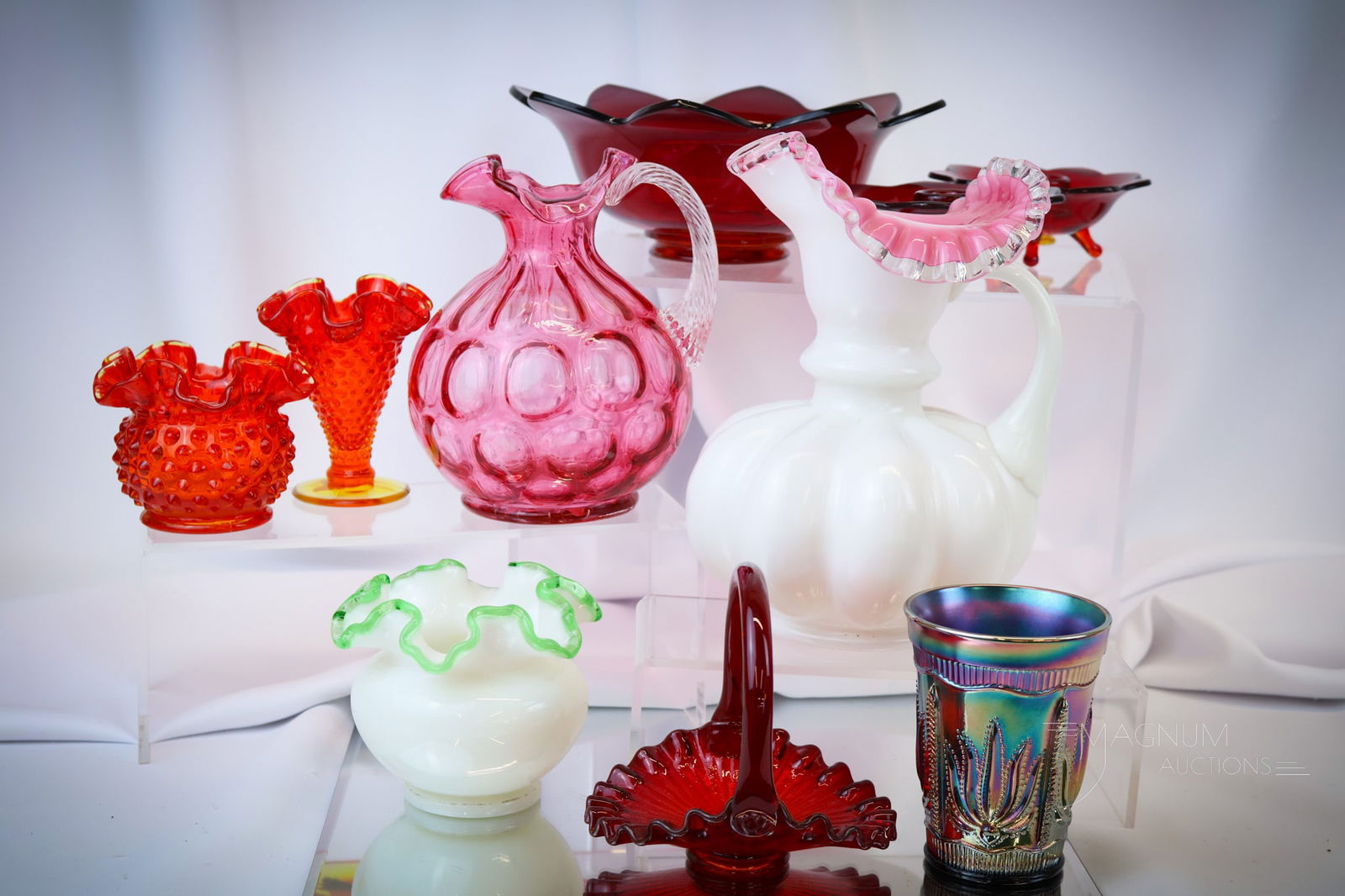 10 pc Lot of Love in Fenton Glass (1 of 5)