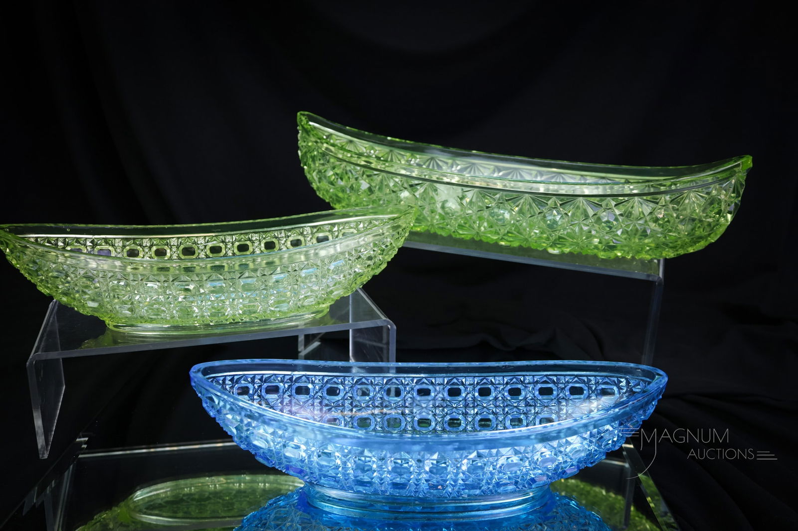 3 pc Lot Vaseline Uranium & More Glass Yachts Boats: Three nice finds in glass yachts or boats. This offering includes a large vaseline Daisy & Button. A small Daisy & Square. Lastly there is a small blue Daisy & Square example. The tallest measures 3".