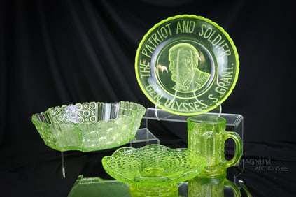4 pc Lot Vaseline Uranium Glass Shelf Enhancers