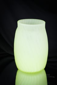 Hobbs Victorian Vaseline Uranium Glass Celery Vase