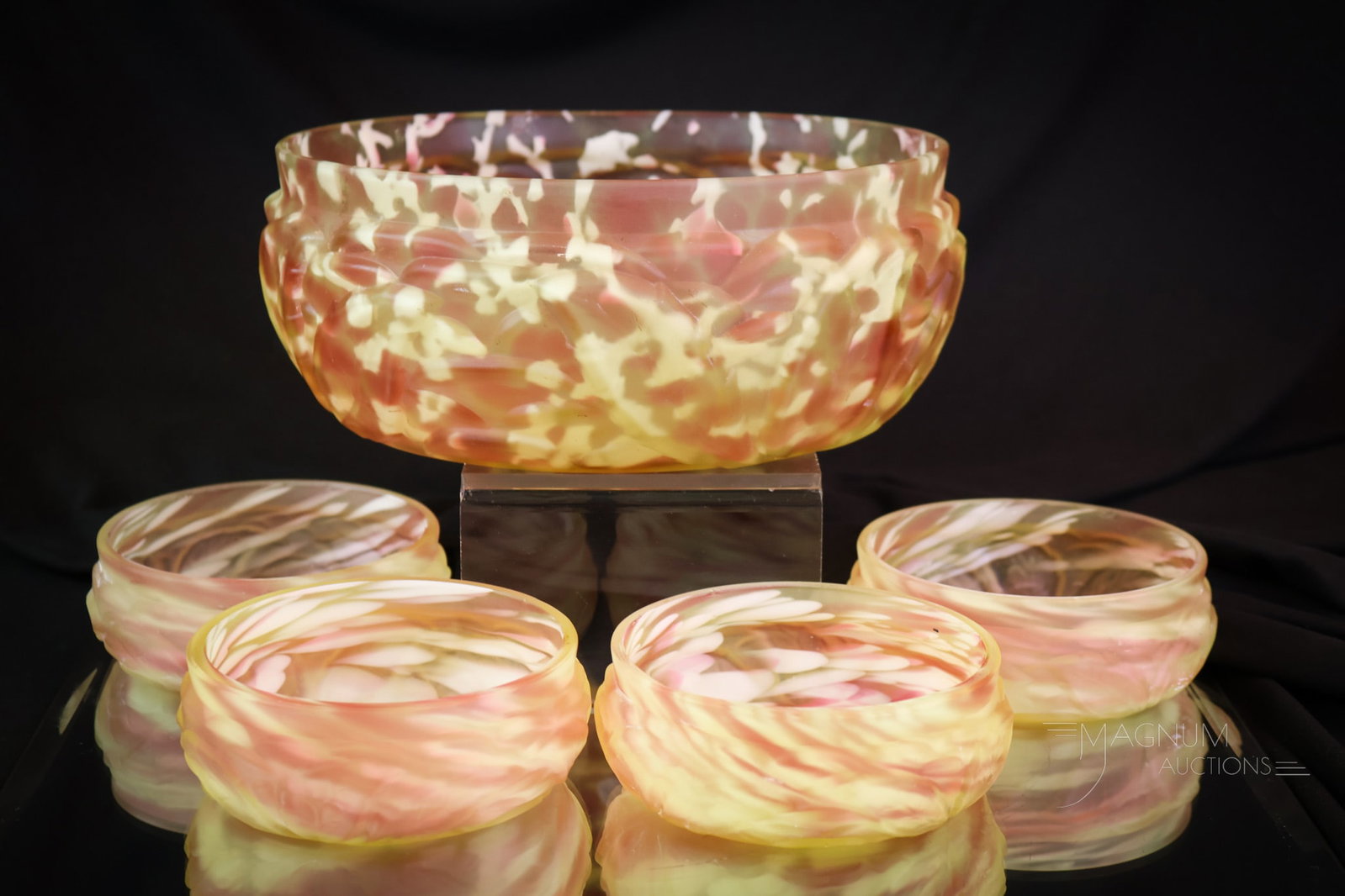 5 pc Set Northwood Uranium Vaseline Cranberry Leaf Mold Victorian Glass Berry Set: A great complete five-piece berry set in Northwood's Leaf Mold pattern. This set features four individual bowls and the master berry bowl. This set lights up under black light! The largest measures 3 