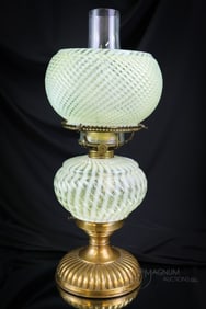Rare Vaseline Uranium Opalescent Reverse Swirl Victorian Oil Table lamp