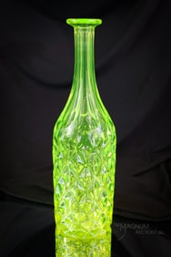 Very Rare Solid Vaseline Uranium Flint Glass Molded Diamonds Bar Bottle