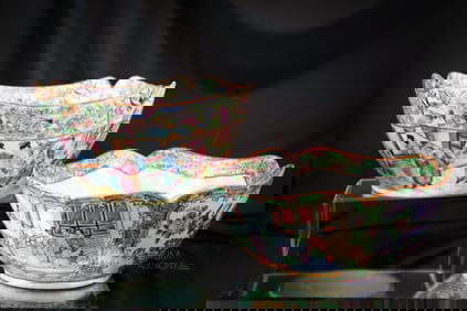 2 pc Lot Chinese Export Famille Rose Square Bowls