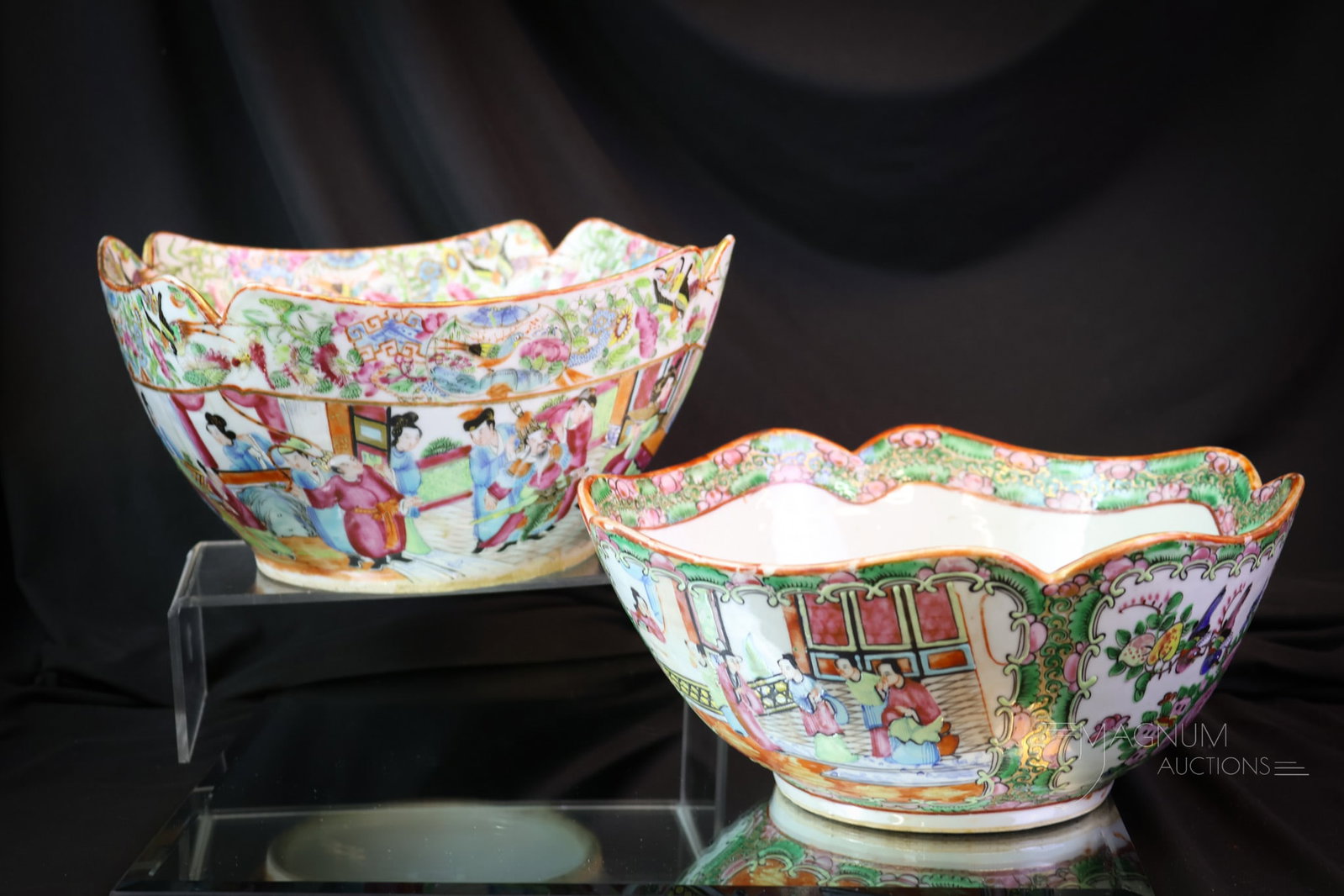 2 pc Lot Chinese Export Famille Rose Square Bowls: Two nice finds in Chinese Export with Famille Rose decoration. These are two square-form bowls. Both bowls have unique decoration on the exterior and the interior. The tallest measures 5" tall and 9 1