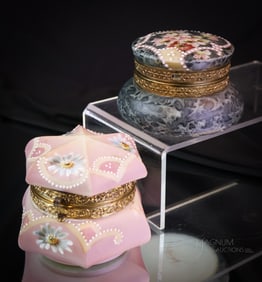 2 pc Lot Wavecrest Victorian Kelva & Nakara Glass Dresser Boxes