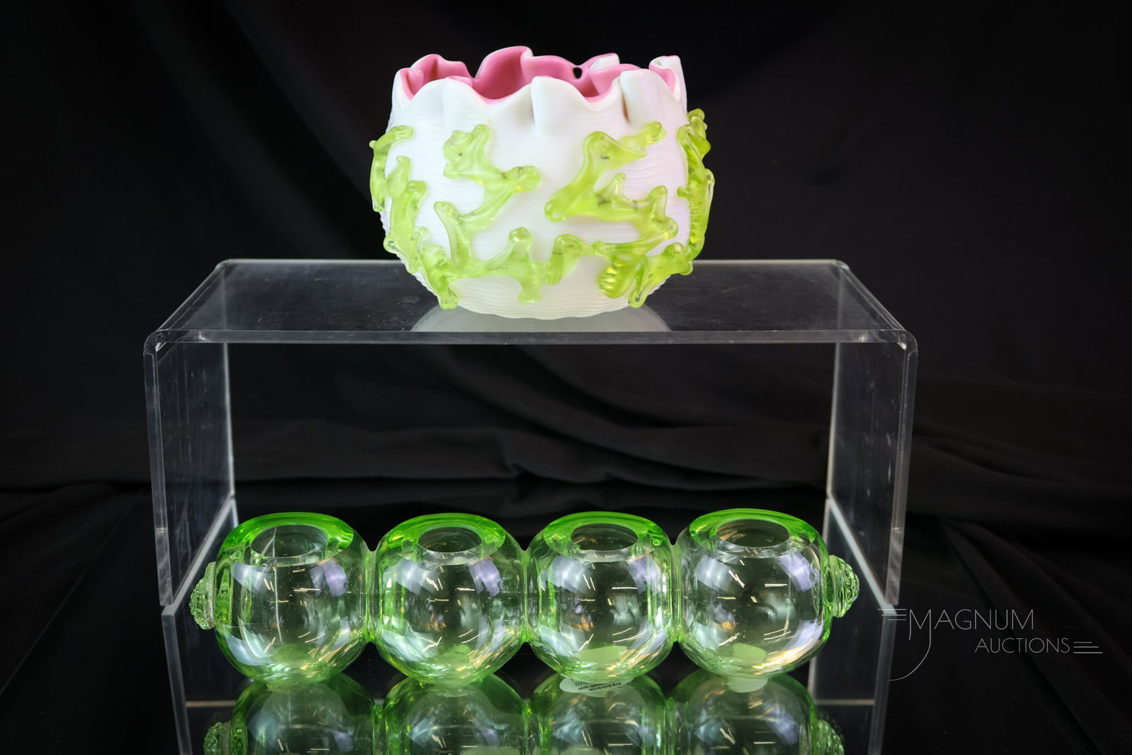2 pc Lot Vaseline Uranium Art Glass Victorian Glass Rose Bowls: Two unique and desirable finds in uranium-rich glass. This lot includes a Siamese rosebowl in green. The other piece is a threaded peachblow cased rosebowl with applied vaseline seaweed decoration. Th