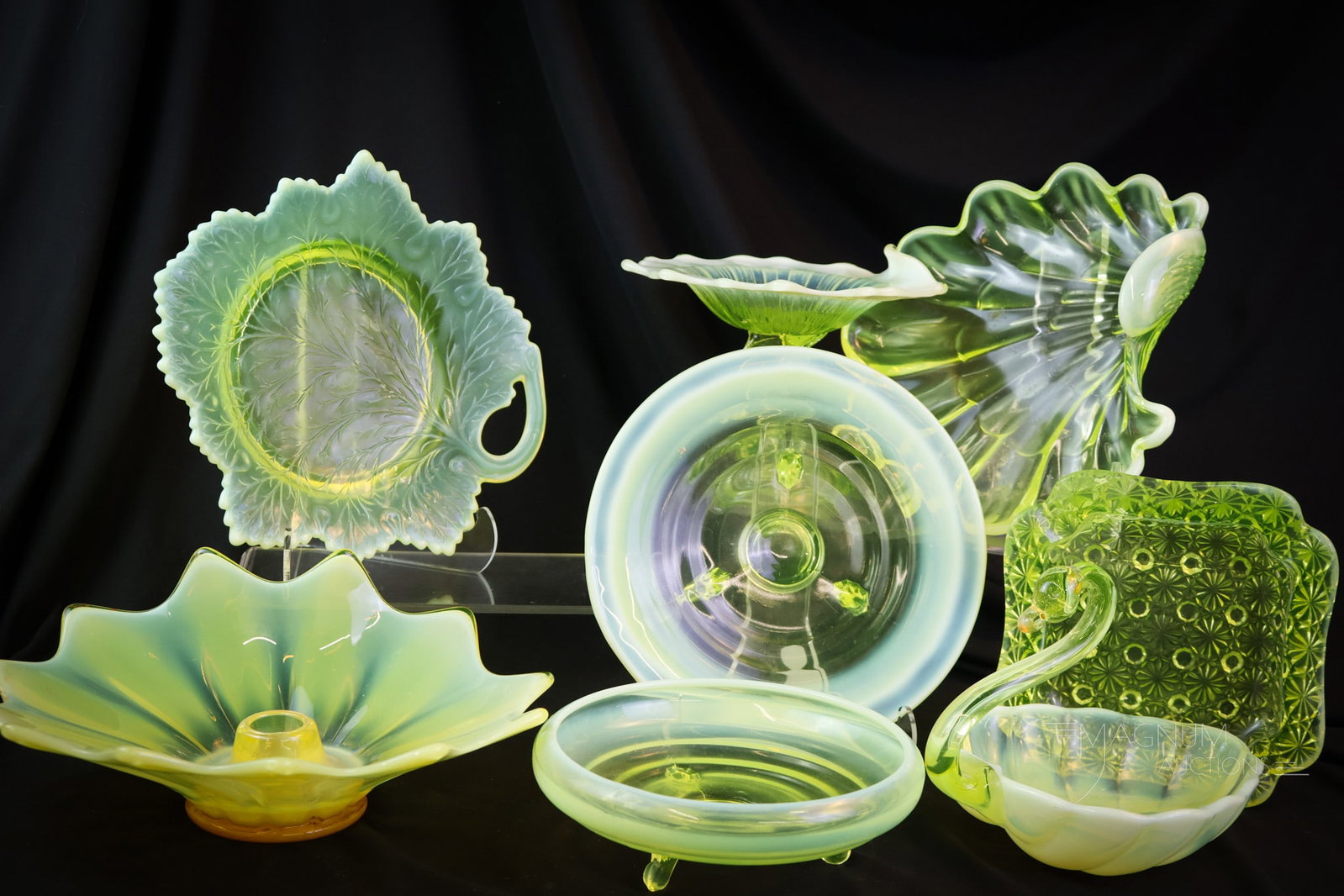 8 pc Lot Vseline Opalescent Glass Fostoria Duncan Miller Fenton: What a joyous lot of uranium-rich glass this is! This lot includes makers such as Fenton, Duncan Miller, and Fostoria. There are incredible finds all around in this lot. Bowls, plates, compotes, candl