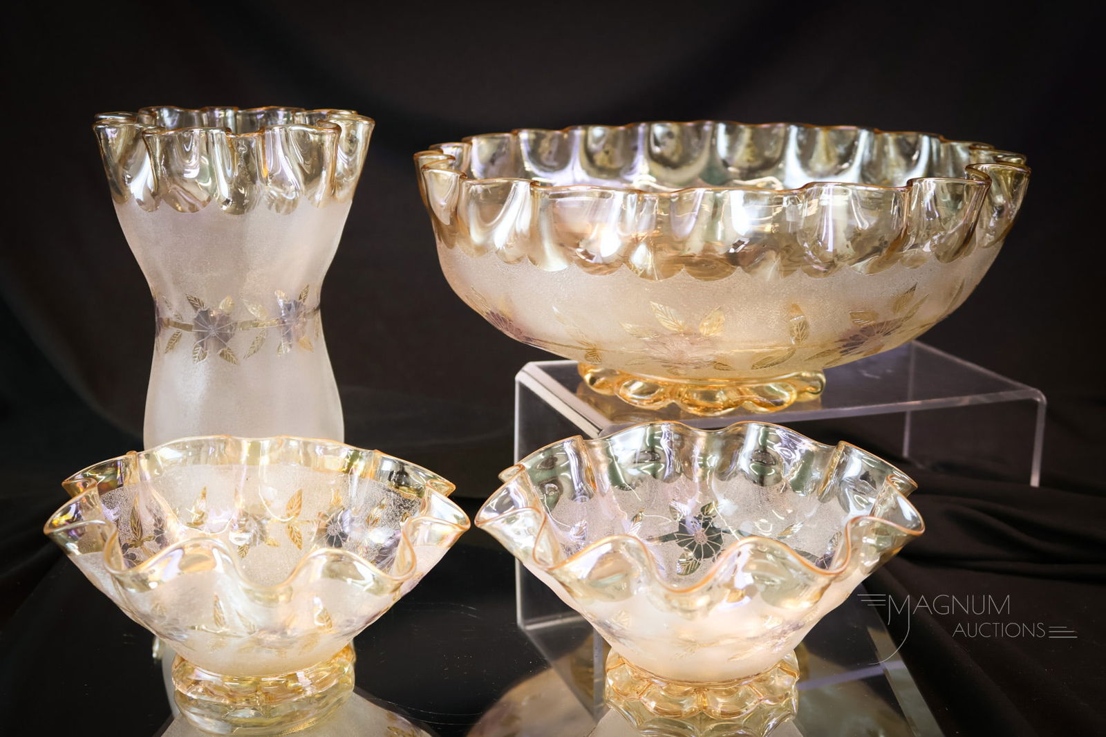 4 pc Lot New England Victorian Pomona Glass: Four finds for your collection in New England Pomona glass. This lot consists of a large console bowl that is ruffled and footed. A celery vase with ruffled applied feet. The other two pieces are ruff