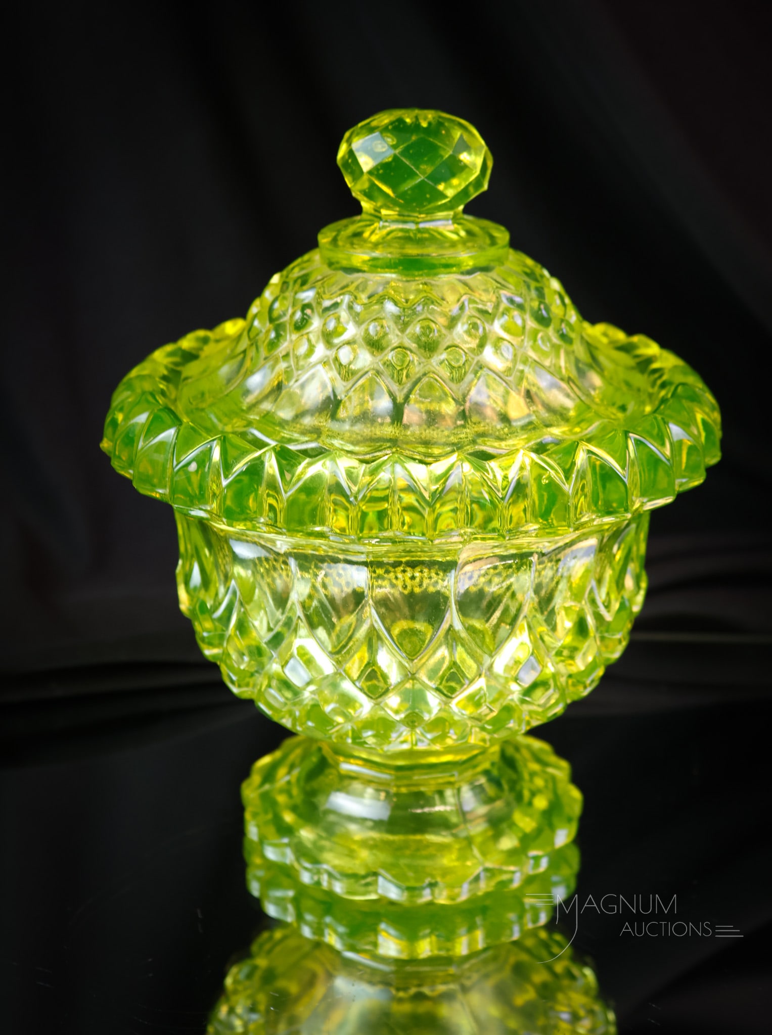 Bakewell, Pears, & Co. Uranium Vaseline Victorian Glass Sugar Bowl (1 of 4)