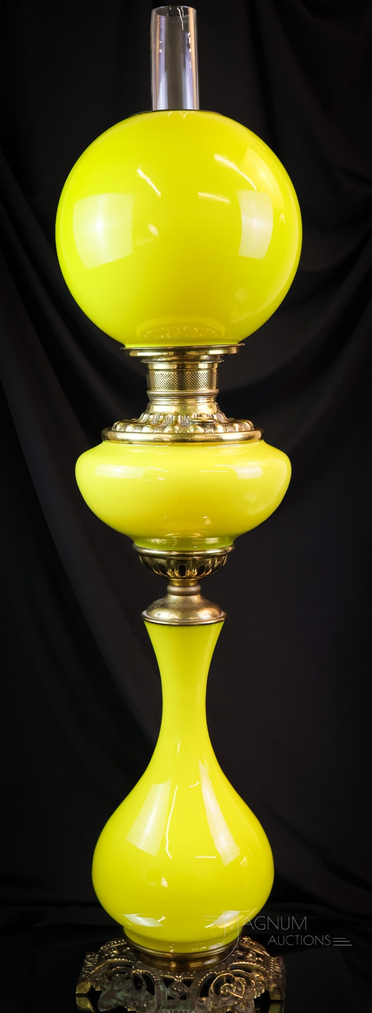 33" Fostoria Consolidated Victorian Canary Glass Three-Tier Banquet Oil Lamp (1 of 12)
