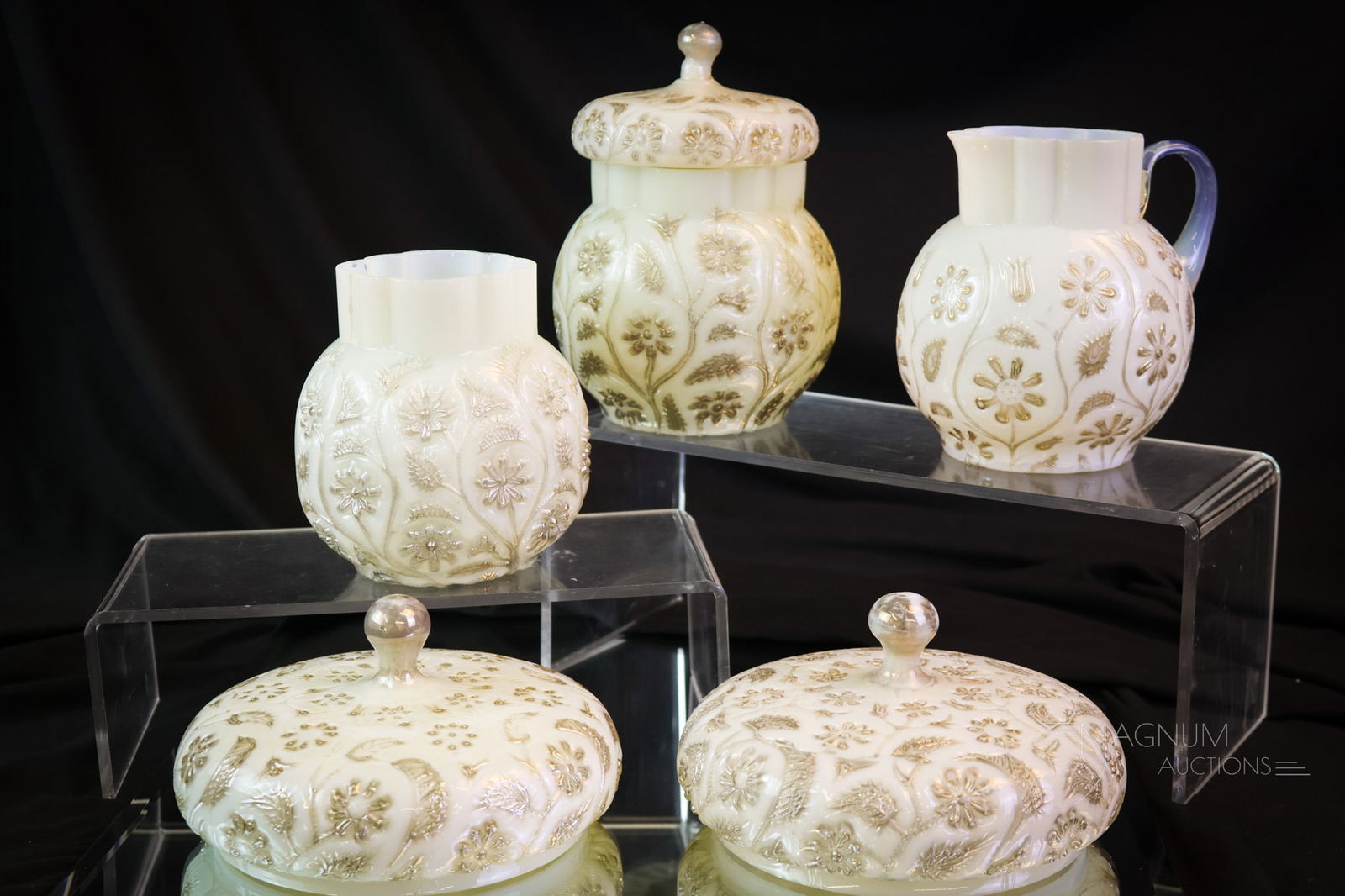 5 pc Lot Victorian Findlay Onyx Glass (1 of 14)