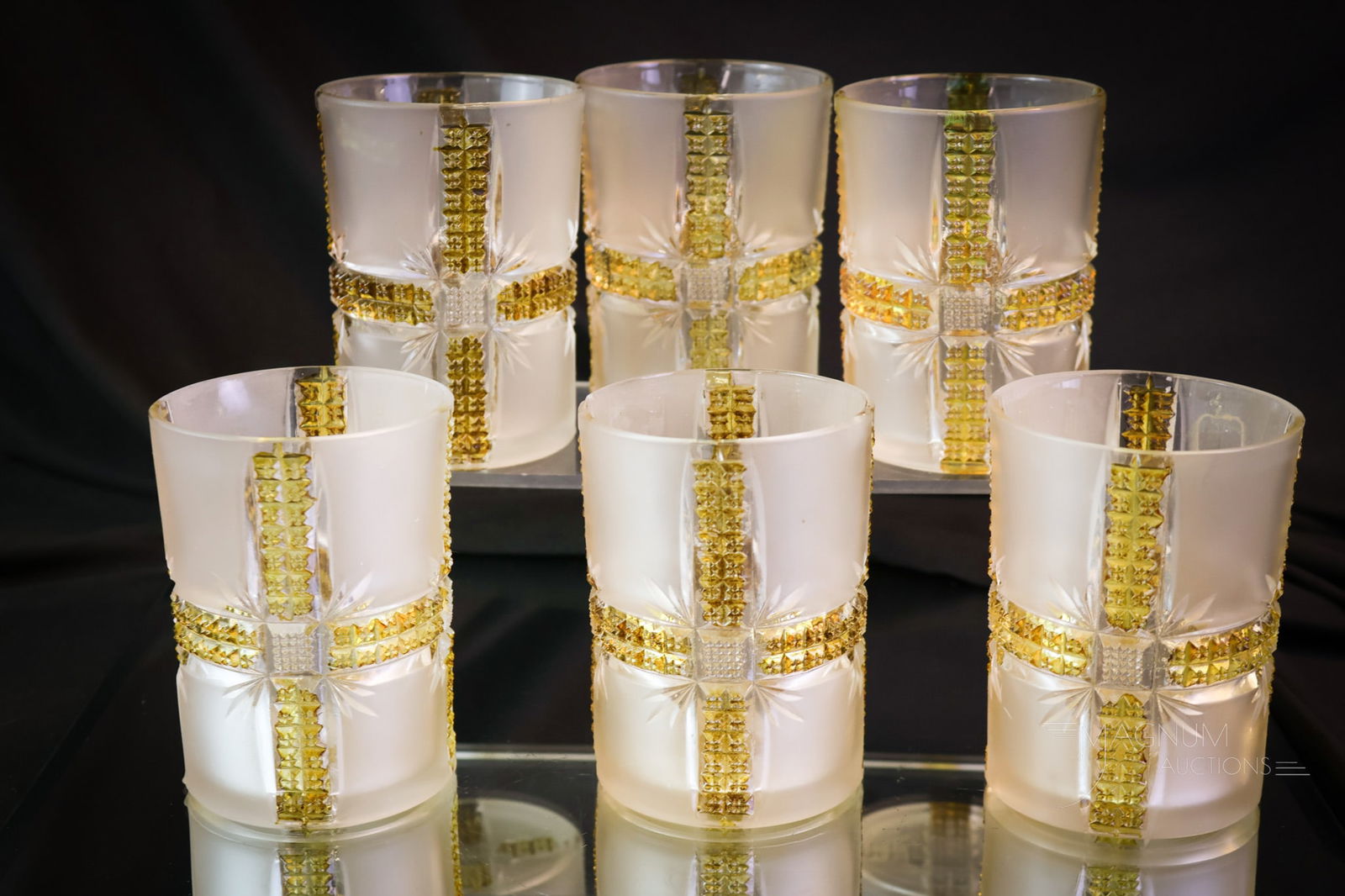 6 pc Lot Findlay Dalzell Victorian Klondike Amberette Glass Tumblers: This offering is a complete set of six Victorian Dalzell Klondike or Amberette glass tumblers. Each has nice amber staining. Each tumbler measures 4" tall and 3" wide. One tumbler exhibits a rim chip.