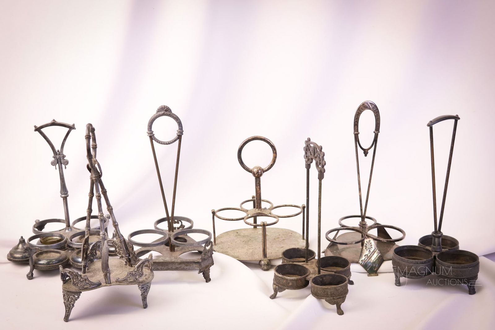 7 pc Lot Cruet Condiment Castor Bottle Silverplate Frames (1 of 8)