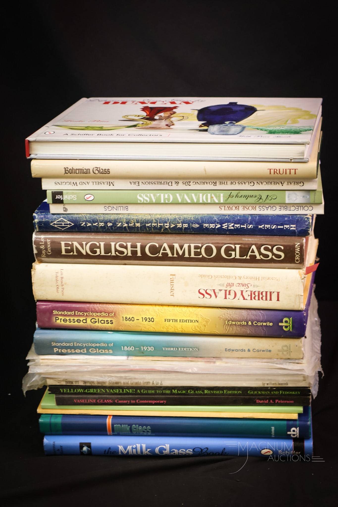 22 Glass Reference Books Heisey English Cameo & More (1 of 7)