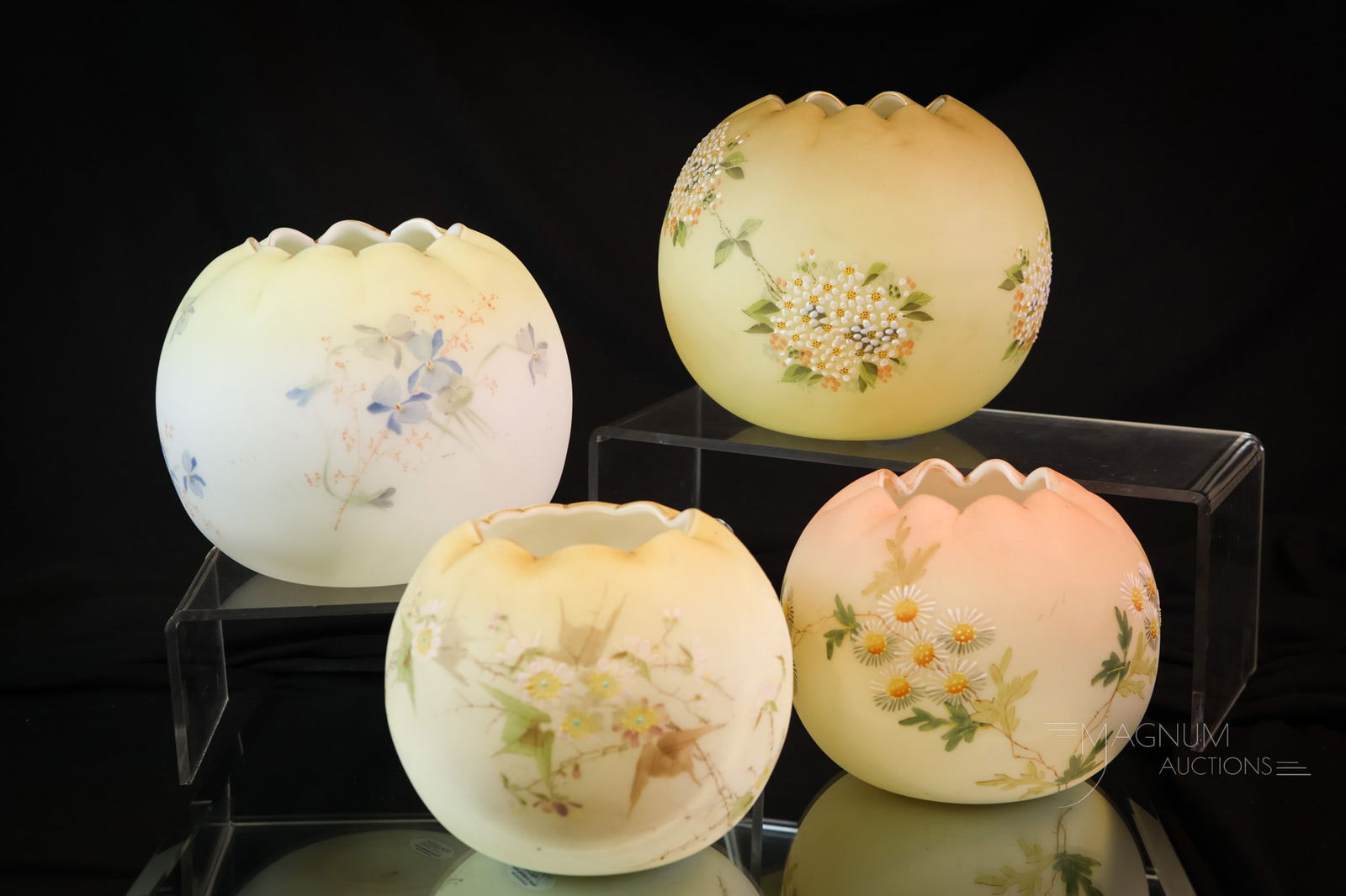 4 pc Lot Mt. Washington Crown Milano Art Glass Rose Bowls (1 of 7)