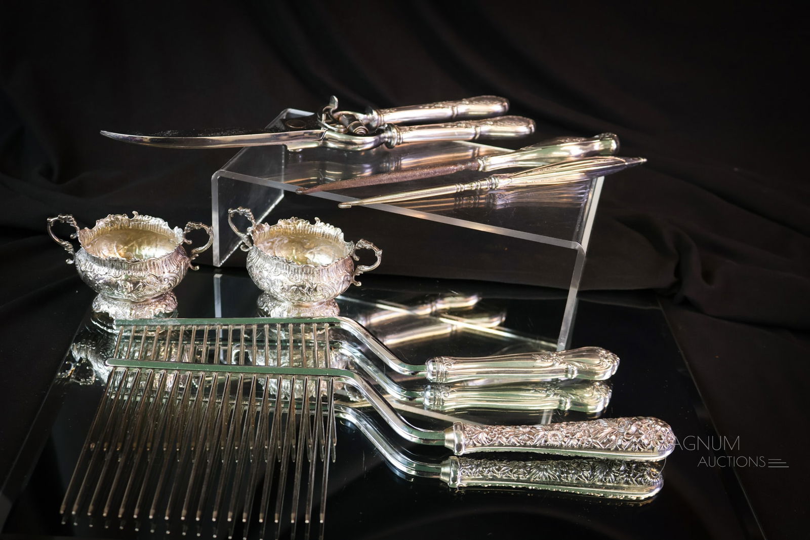 7 pc Lot Sterling Silver Collectibles 3.479 OZT & More: This lot offers a total of seven pieces of collectible sterling silver. There are two Simon Rosenau German silver miniature cache pots with cherub decoration. These are not marked, but most likely 800