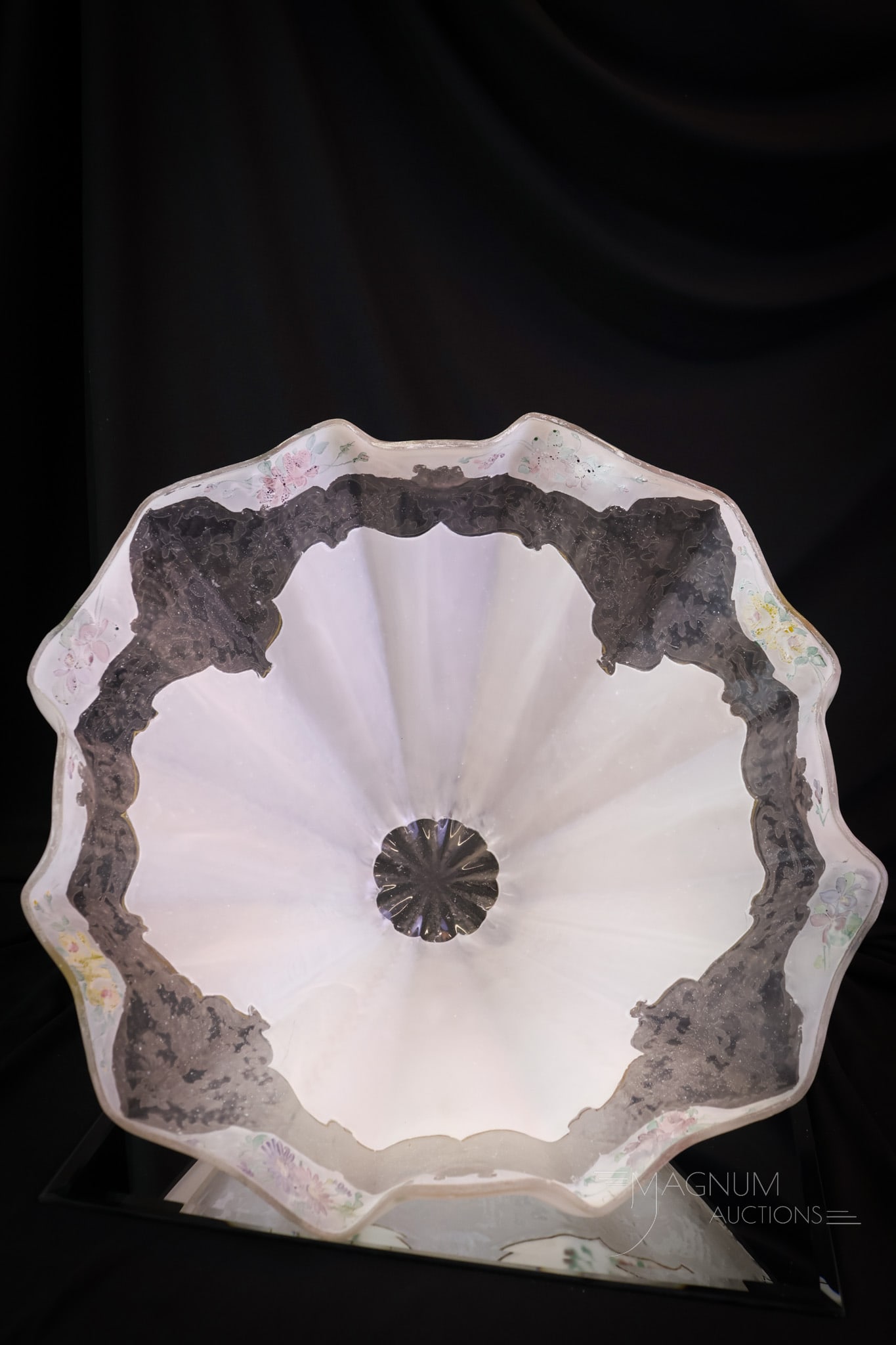 Pairpoint Magenta Reverse Painted Table Lamp - 15