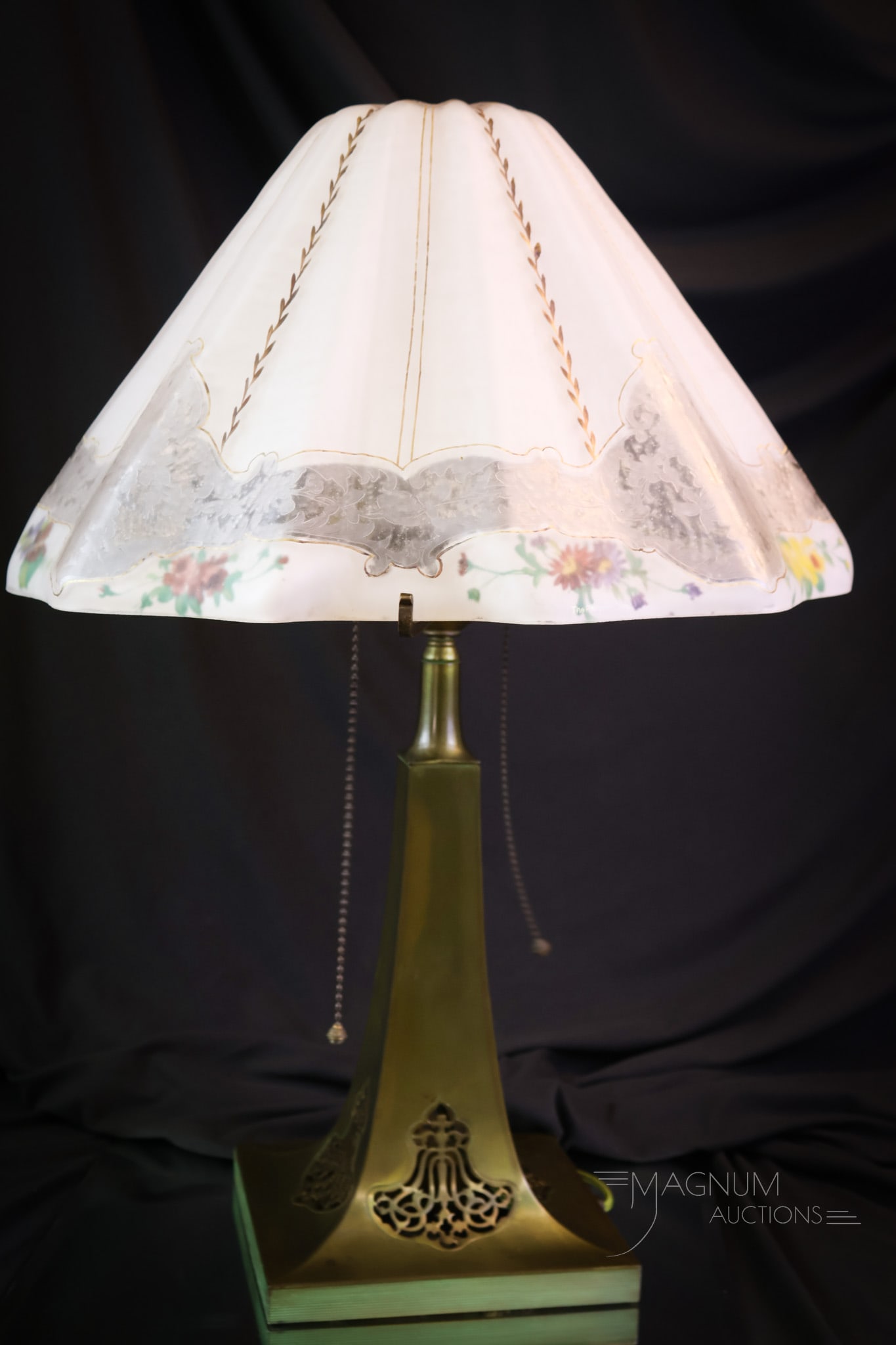 Pairpoint Magenta Reverse Painted Table Lamp - 7