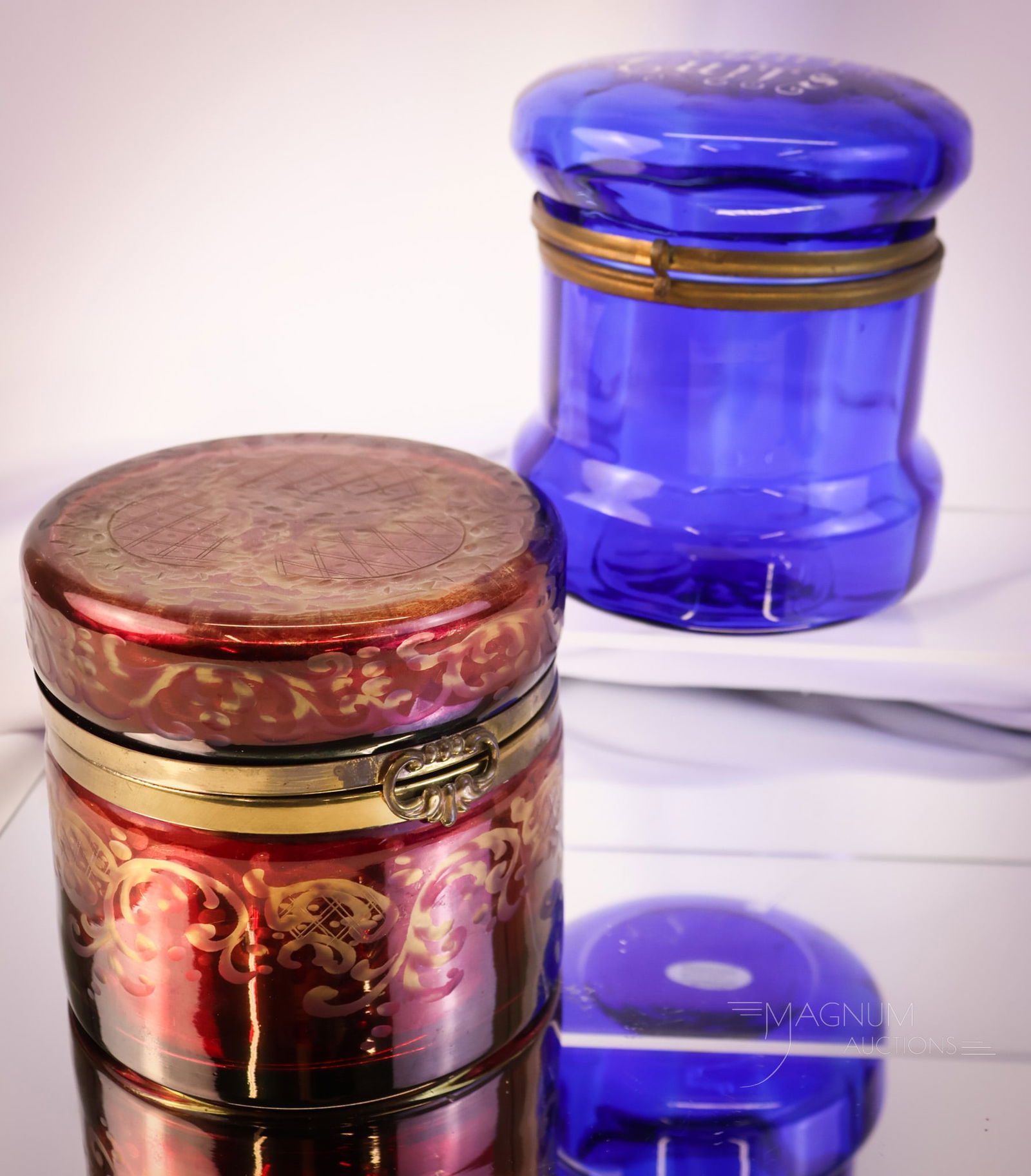 2 pc Lot Victorian Glass Collar & Cuffs Box (1 of 10)