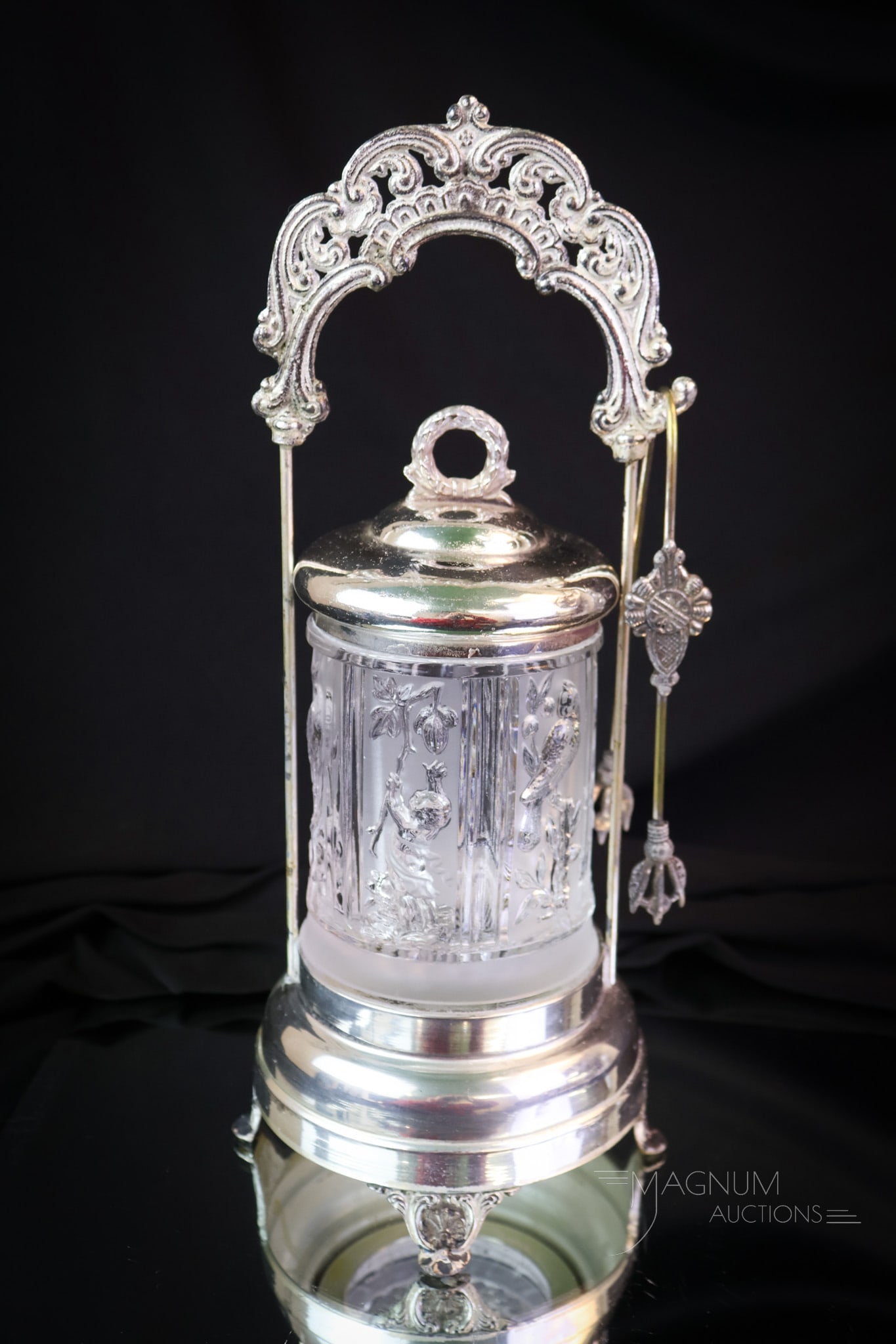 Redd & Barton Victorian Silverplate Pickle Castor Peacock & Cherubs (1 of 7)