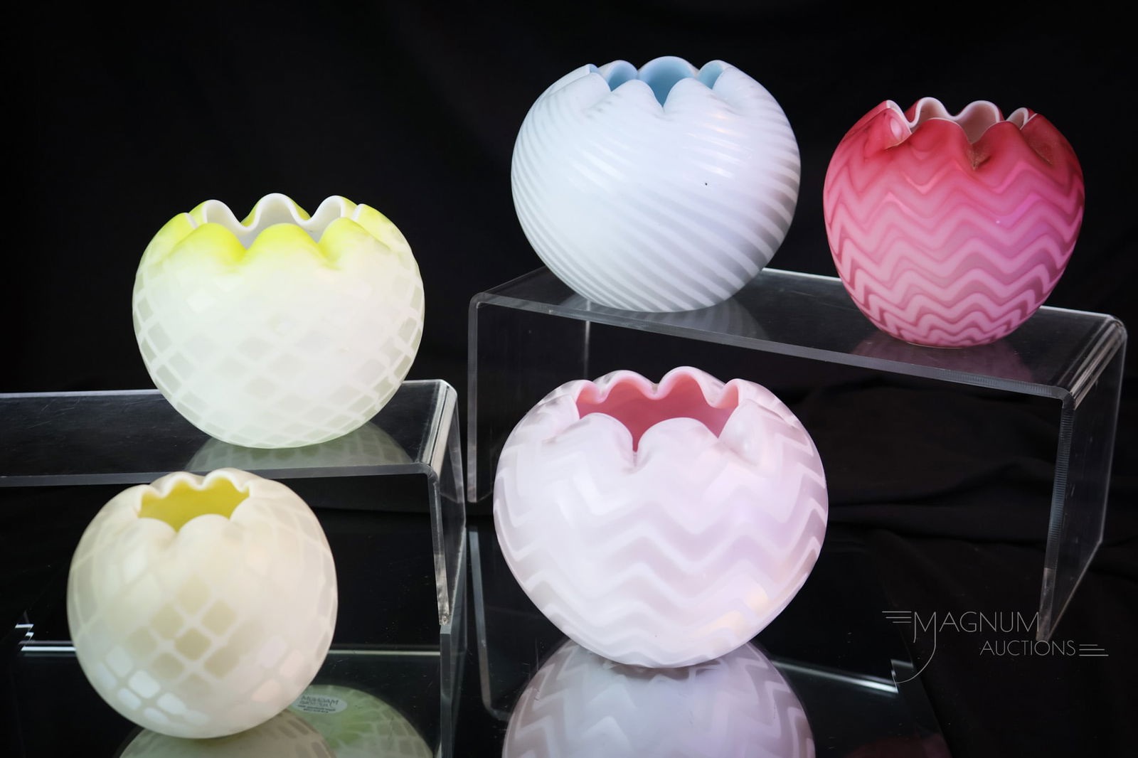 5 pc Lot Victorian Mother of Pearl Art Glass Rose Bowls (1 of 9)