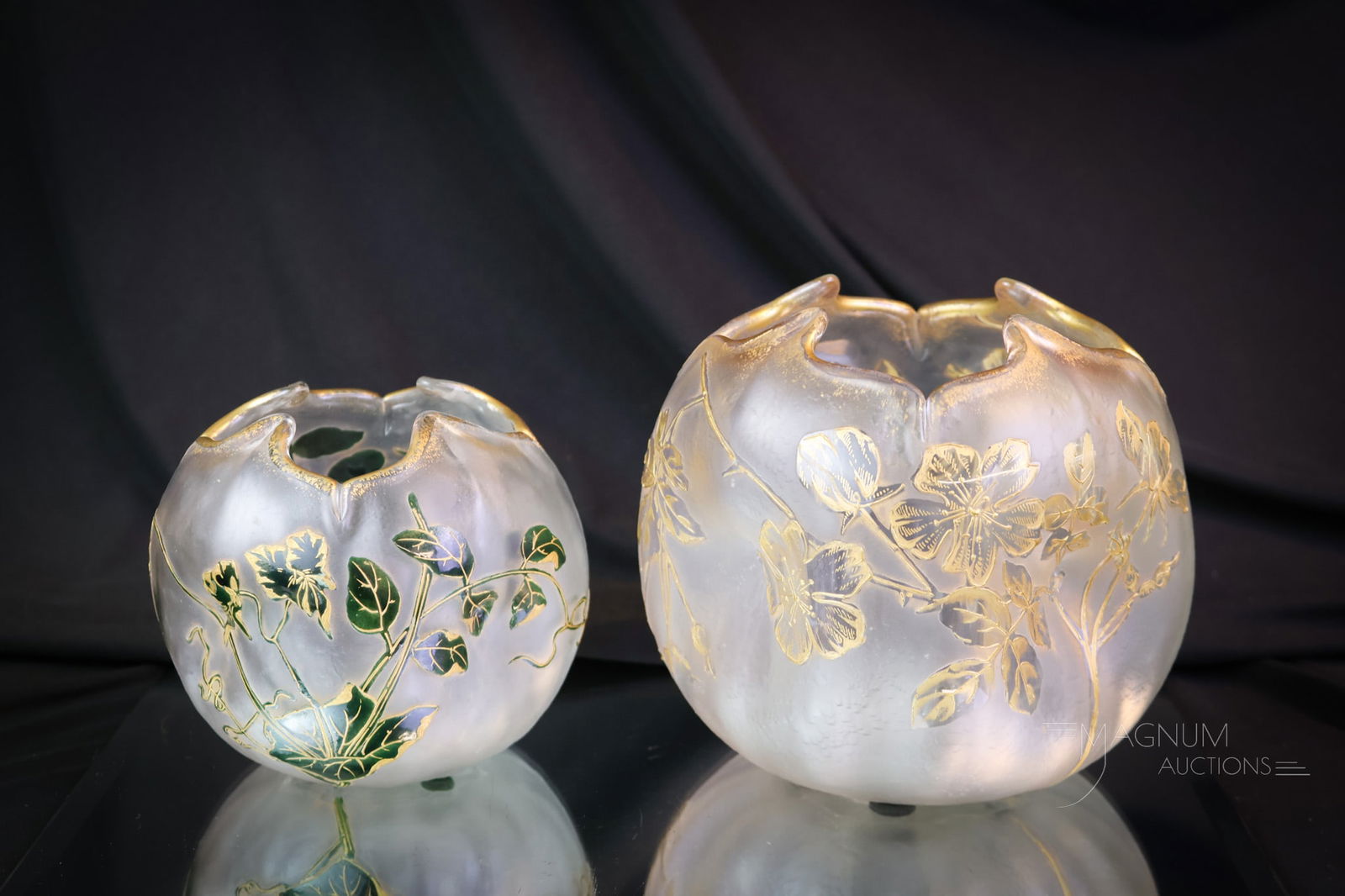 2 pc Lot French Art Glass St. Denis Rose Bowls (1 of 10)