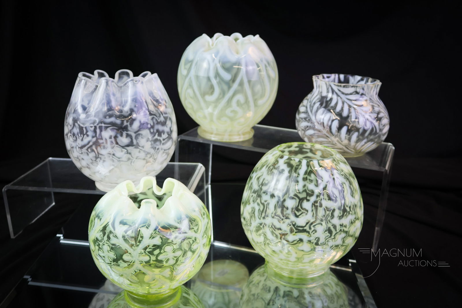 5 pc Lot Vaseline Uranium Opalescent & More Victorian Glass: Five pieces that are sure to please in this lot. This offering includes a vaseline uranium-rich Alhambra pattern rose bowl. A vaseline uranium-rich Spanish Lace pattern rose bowl. A vaseline uranium-r