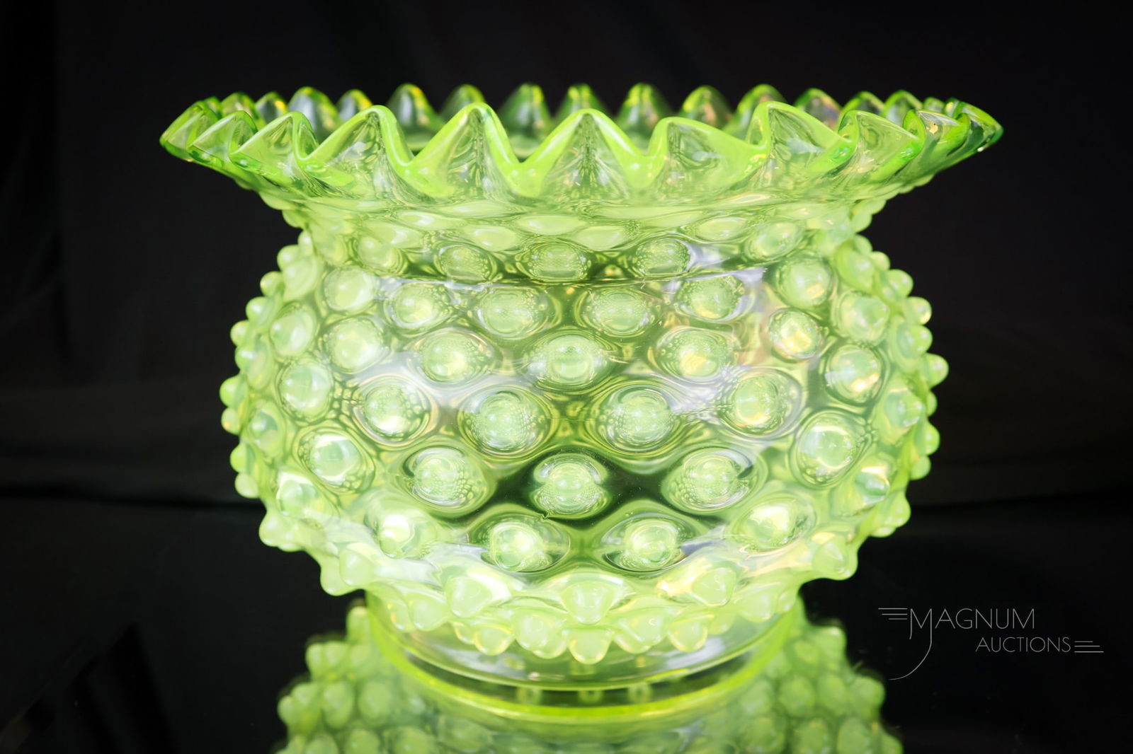 Hobbs Hobnail Victorian Vaseline Opalescent Oil Gas Lamp Shade (1 of 9)