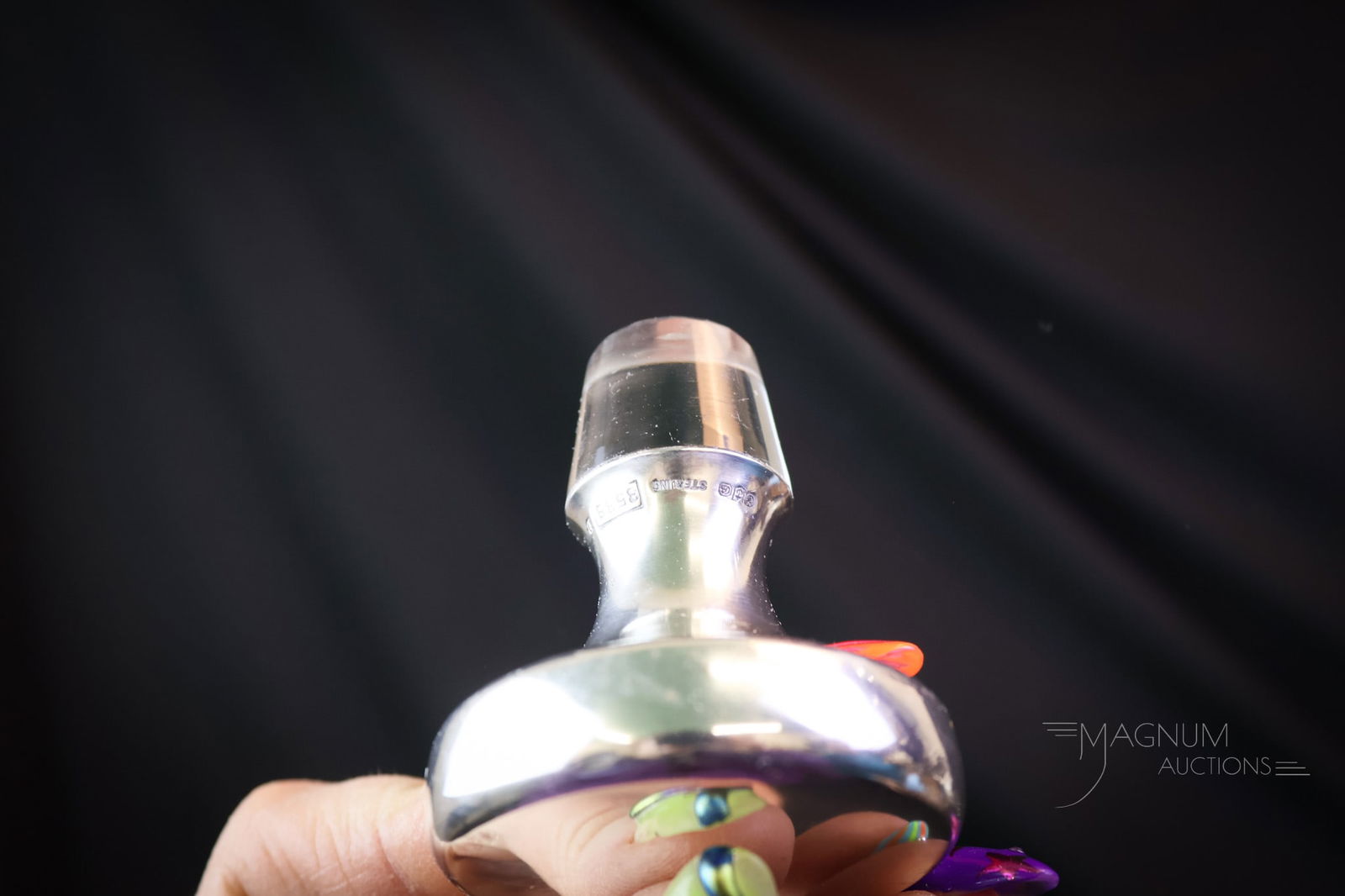 19 pc Lot Antique Stoppers & Door Knobs - 9