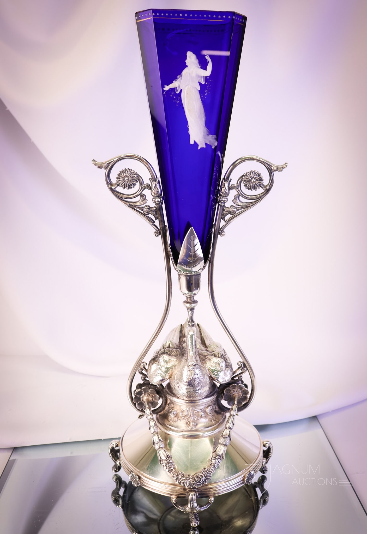 Stunning 15 1/2" Meriden Silverplate Victorian Figural Swan Cobalt Glass Vase (1 of 8)