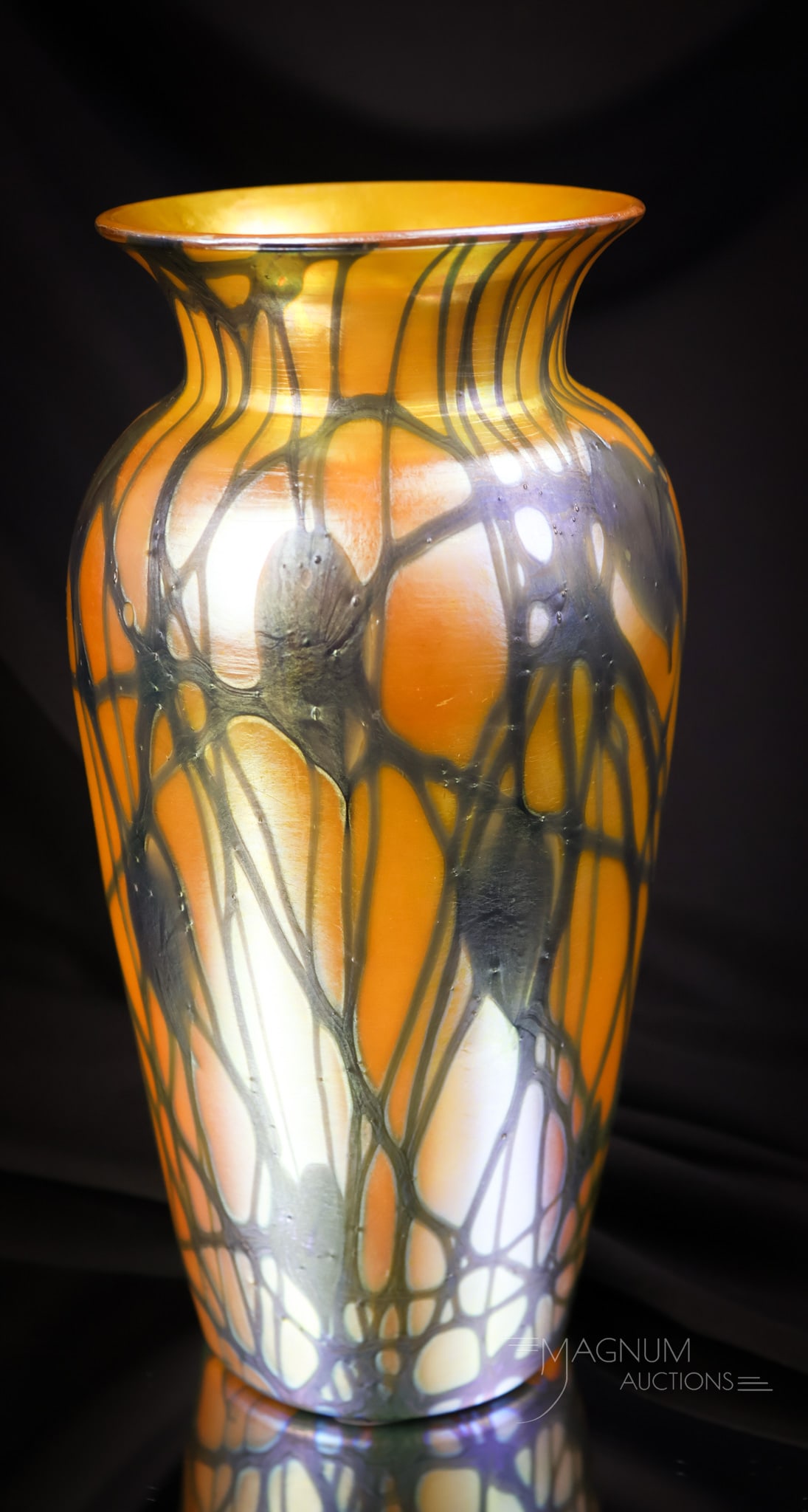 Durand Orange iridescnet Heart & Vine Art Glass Vase: A beautiful, unsigned Durand iridescent heart & Vine art glass vase. This fantastic example measures 8 3/4" tall and 4" wide. It has brilliant color and design. SHIPPING NOTICE: If you choose not to u